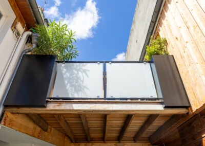 Garde-corps design pour protéger une terrasse